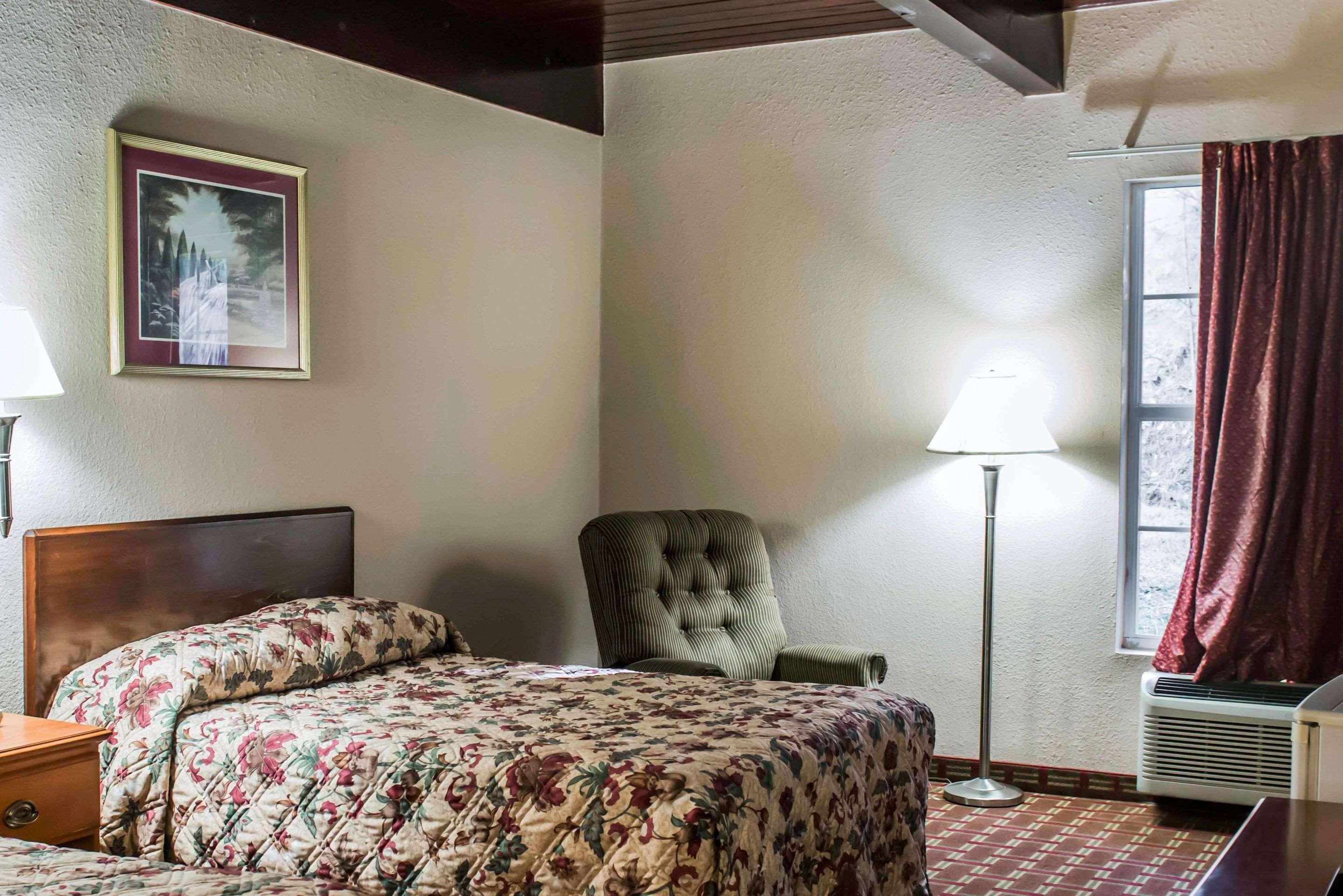Econo Lodge Tallahassee Near Capital -University Exteriör bild